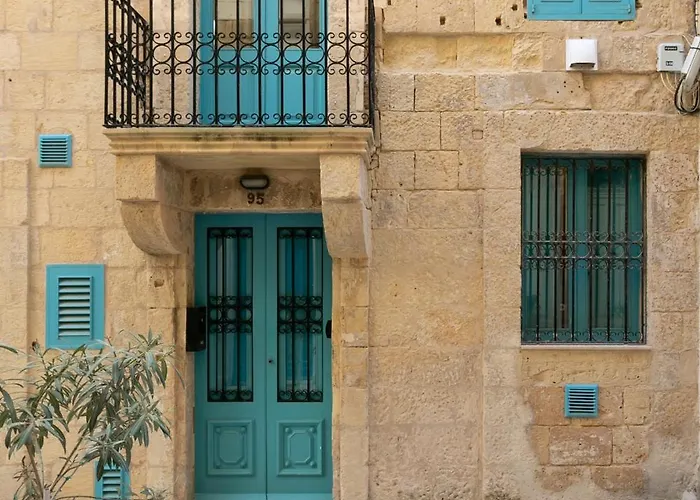 Letcom * فاليتا